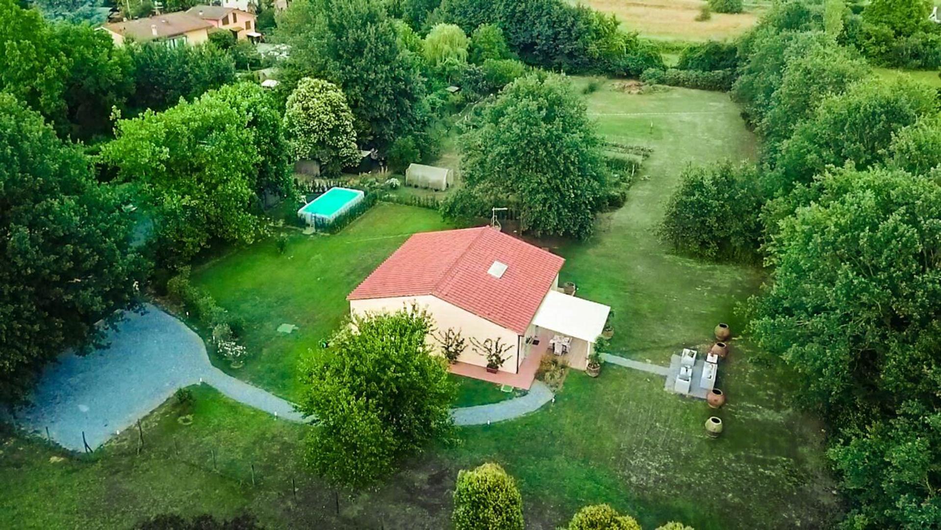 Villa Bassotta, A Charming Cottage Lucca Exteriér fotografie